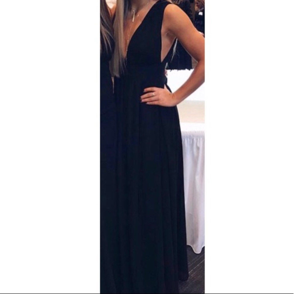 Lulus black dress size medium brand new never worn